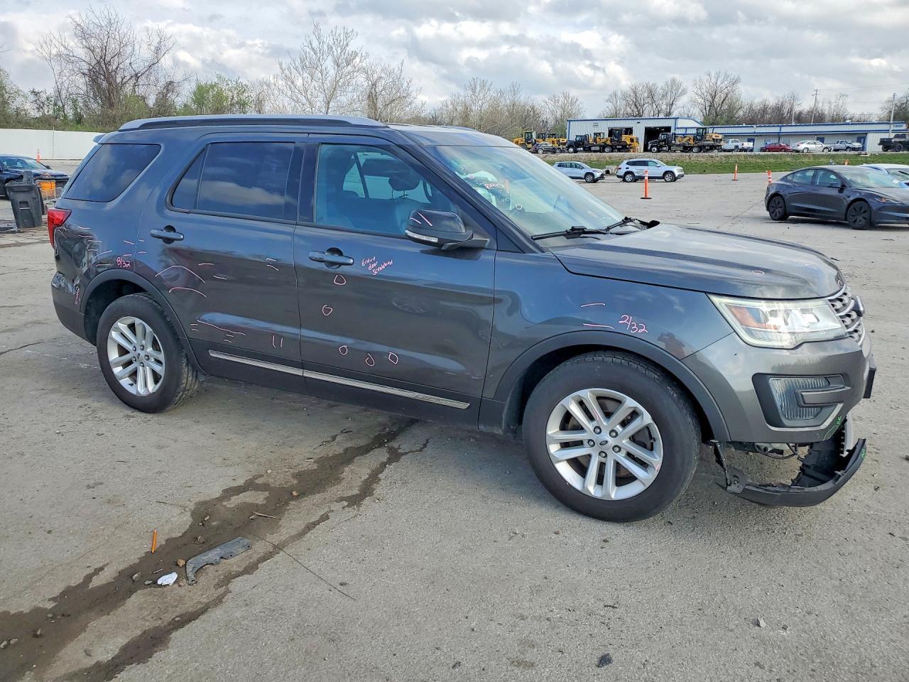 2016 Ford Explorer Xlt - Image 4