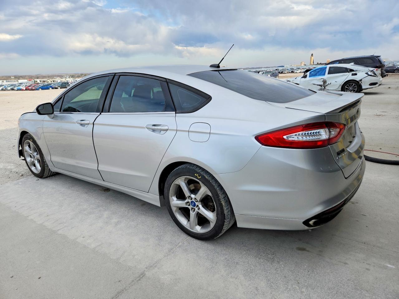 2013 Ford Fusion Se - Image 2