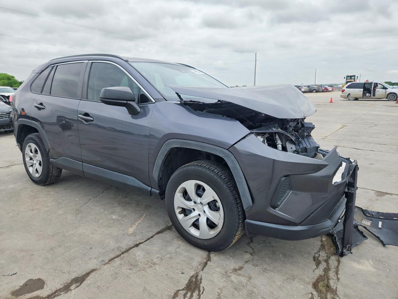 2020 Toyota Rav4 Le - Фото 4