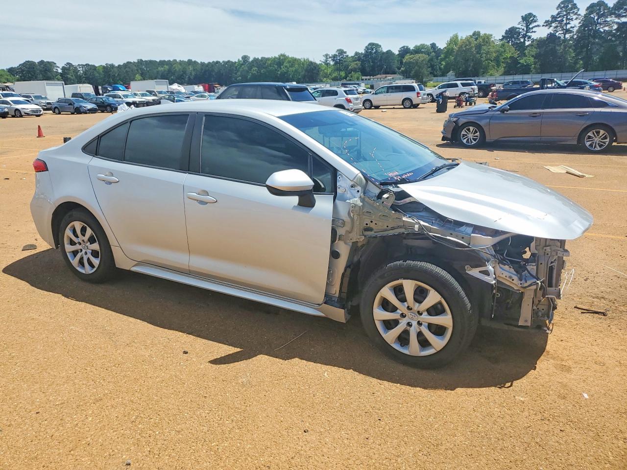 2021 Toyota Corolla Le - Image 4