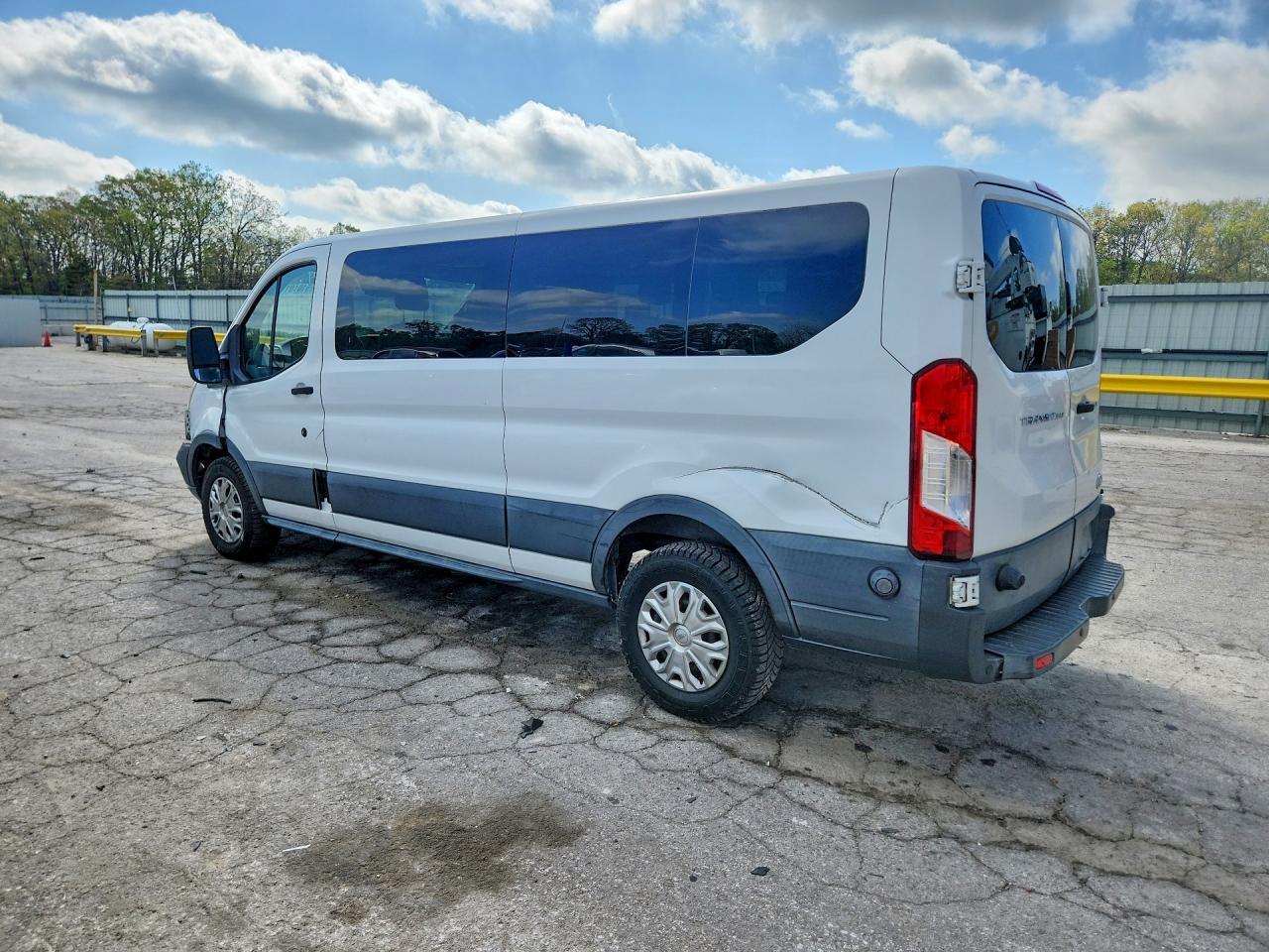 2015 Ford Transit T-350 - Image 2