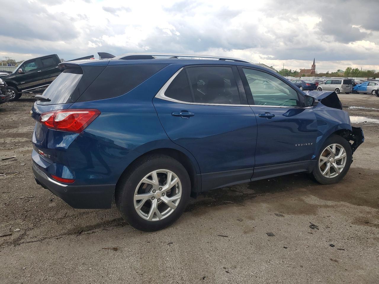 2019 Chevrolet Equinox Lt - Image 3