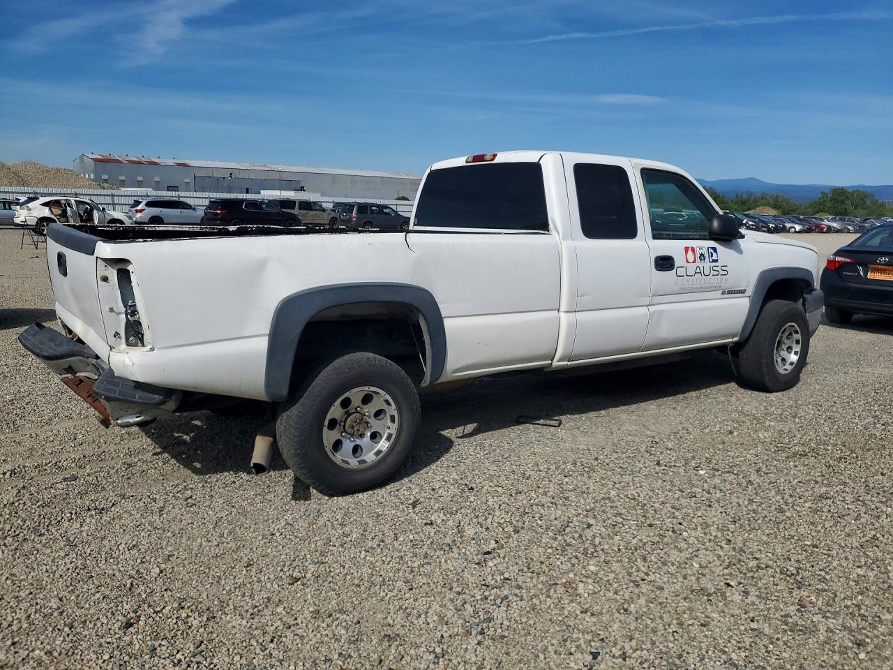 2007 Chevrolet Silverado C2500 Heavy Duty - Фото 3