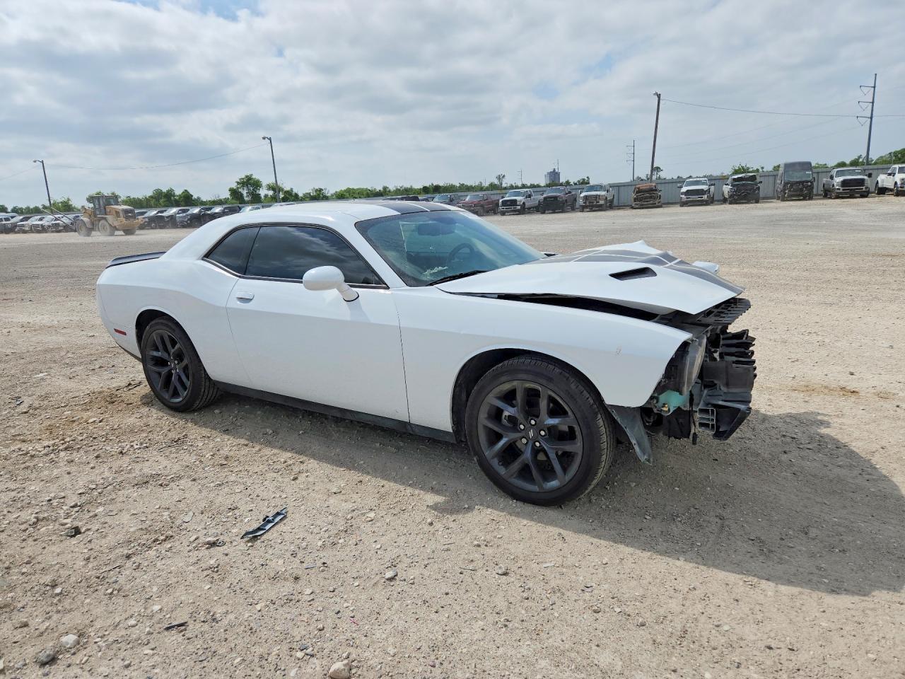 2021 Dodge Challenger Sxt - Image 4