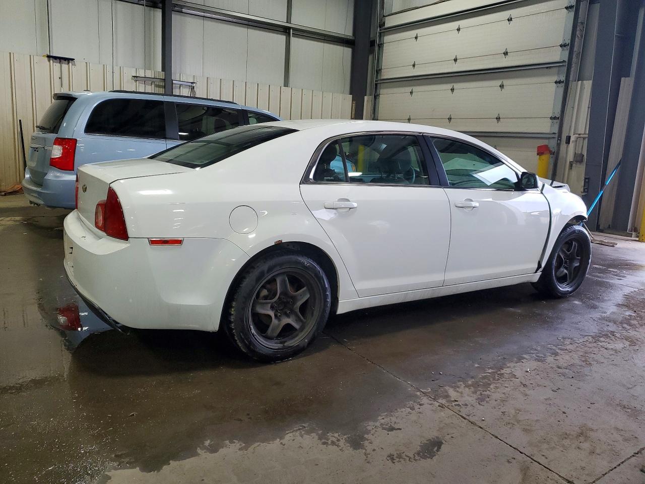 2012 Chevrolet Malibu Ls - Фото 3