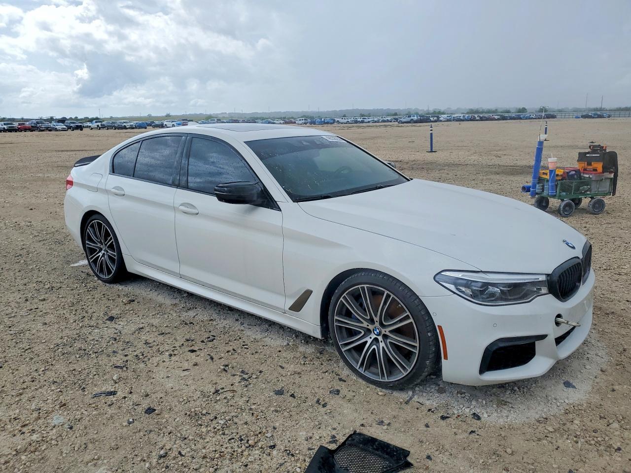 2020 BMW M550Xi - Image 4