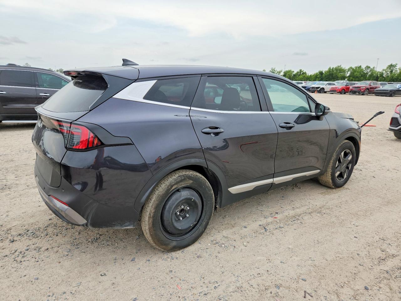 2026 Kia Sportage Lx - Image 3