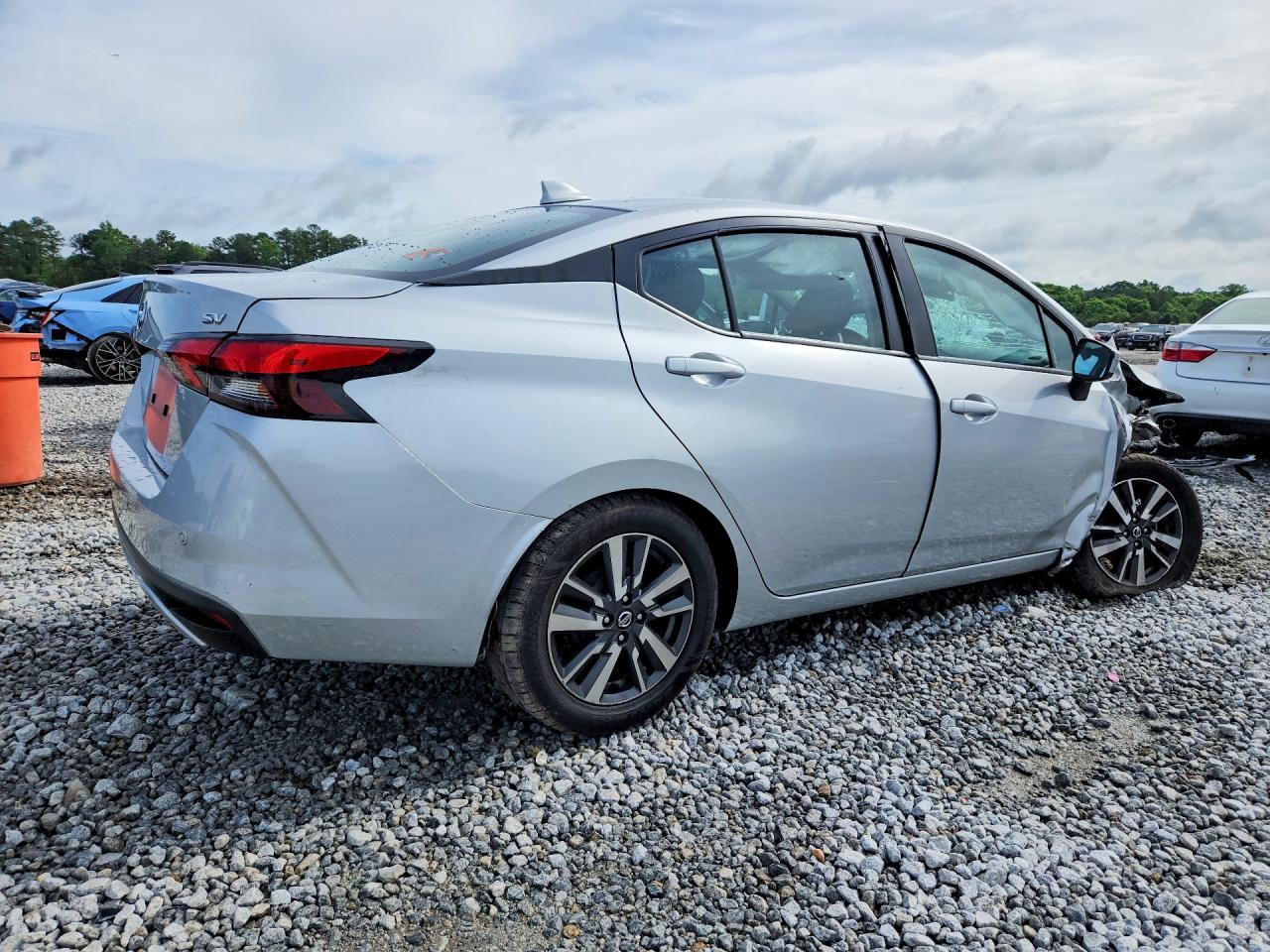 2021 Nissan Versa Sv - Фото 3
