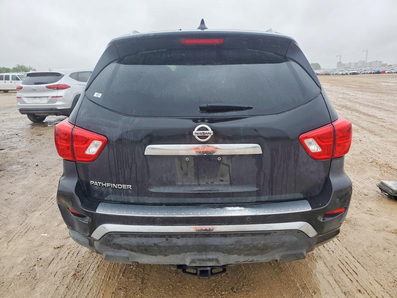 2020 Nissan Pathfinder S - Фото 6