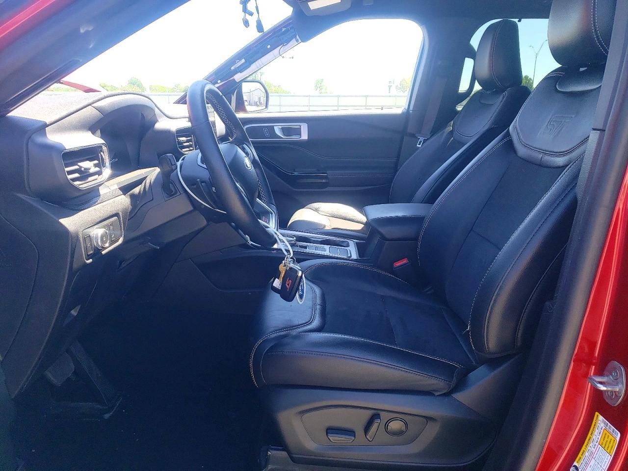 2022 Ford Explorer St - Фото 7