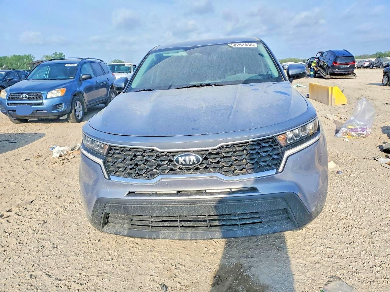 2022 Kia Sorento Lx - Image 5
