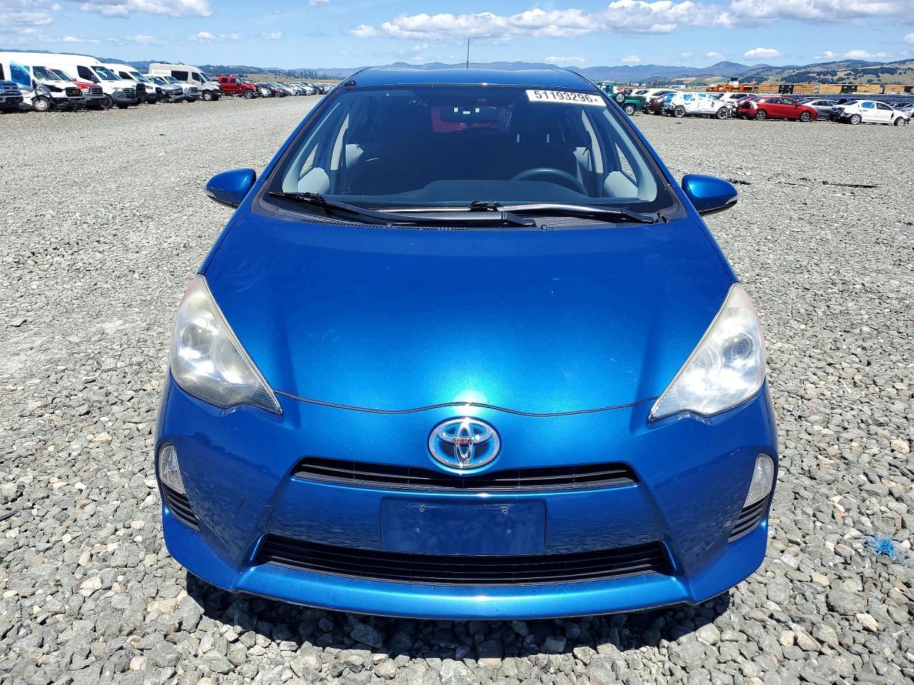 2013 Toyota Prius C Two - Image 5