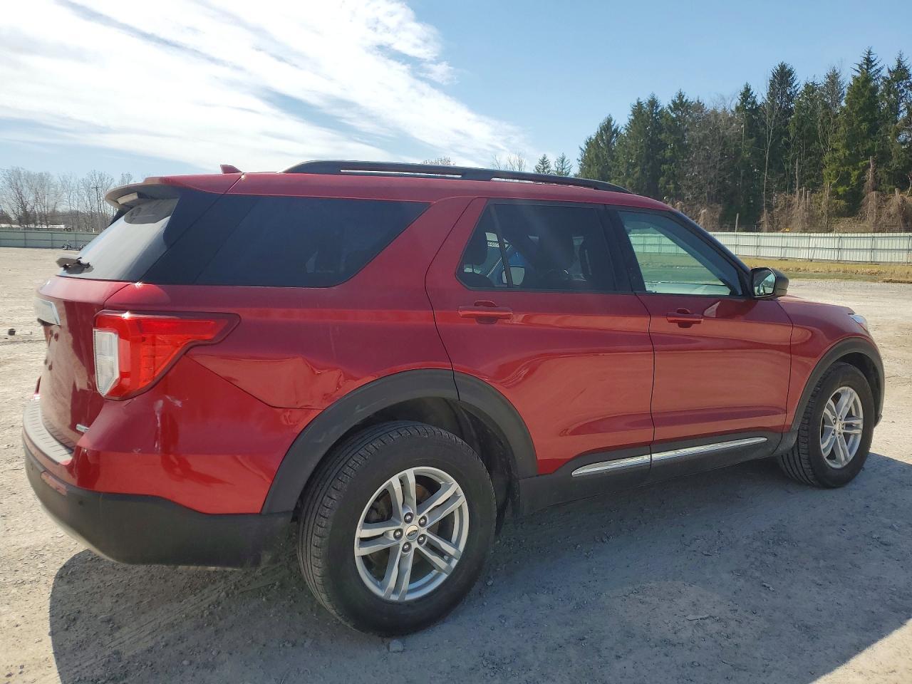 2020 Ford Explor Xlt - Image 3