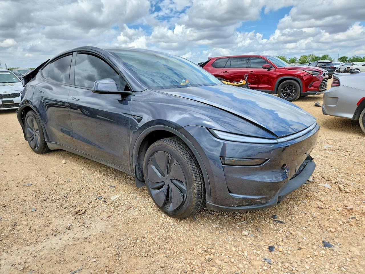 2026 Tesla Model Y - Фото 4
