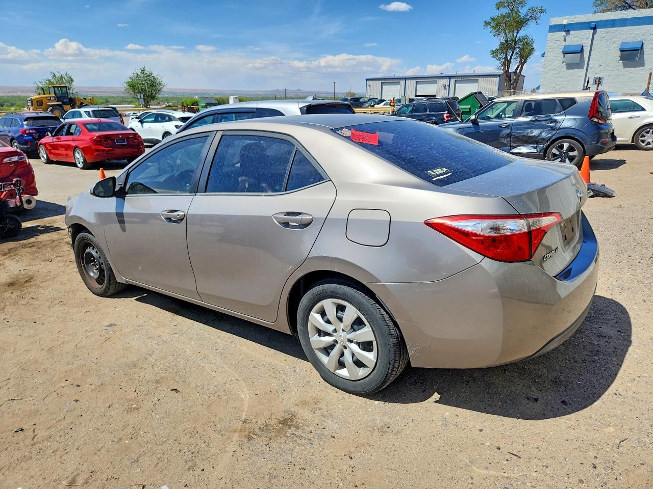 2015 Toyota Corolla Le - Фото 2
