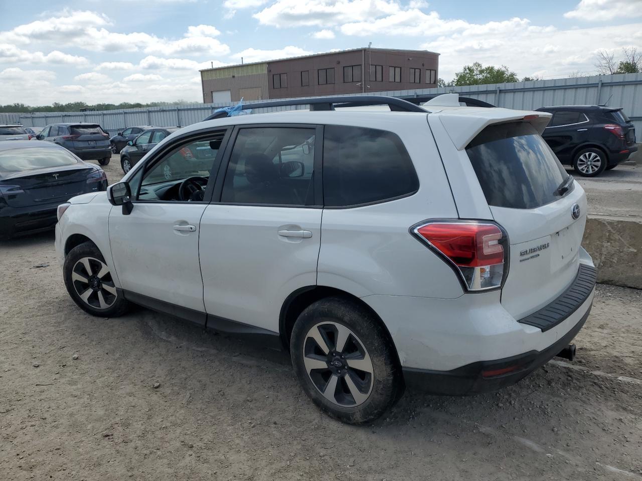 2018 Subaru Forester 2.5I Premium - Image 2