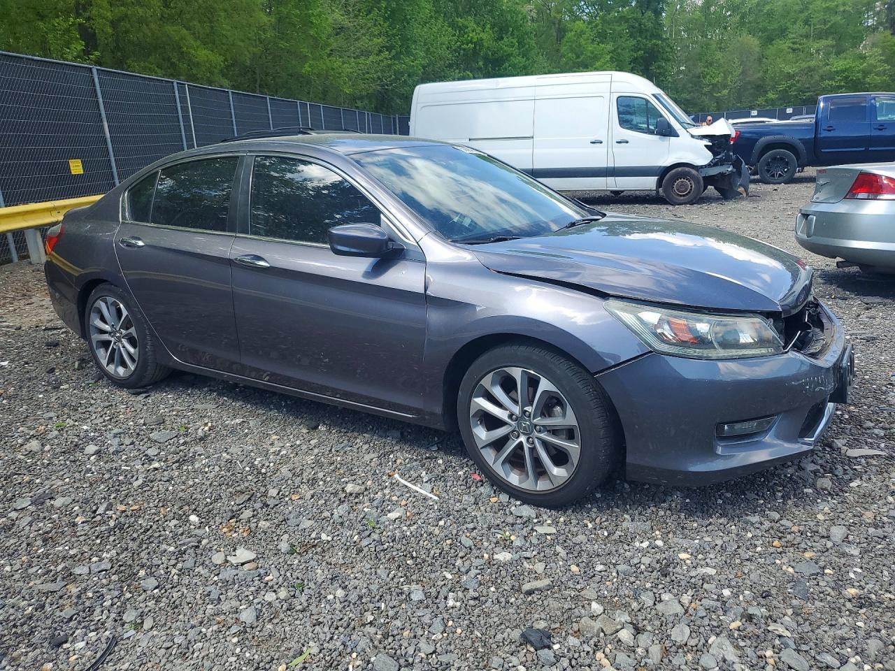2015 Honda Accord Sport - Image 4