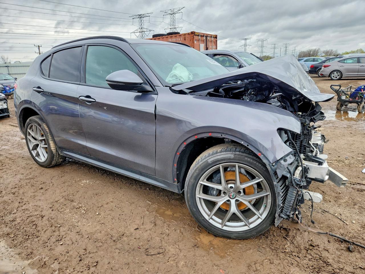 2018 Alfa Romeo Stelvio Ti Sport - Фото 4
