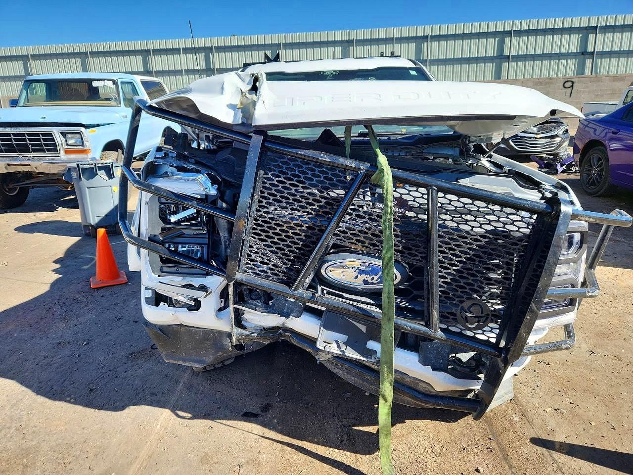 2025 Ford F250 Super Duty - Фото 5