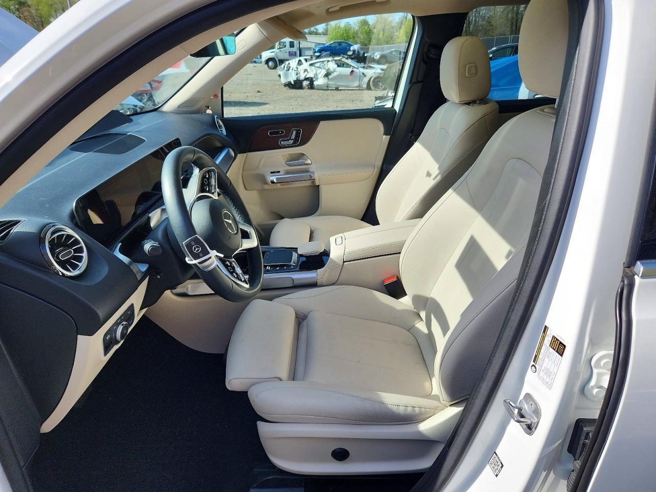 2023 Mercedes-Benz Eqb 300 4Matic - Image 7