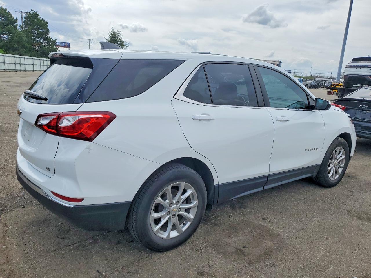 2021 Chevrolet Equinox Lt - Фото 3