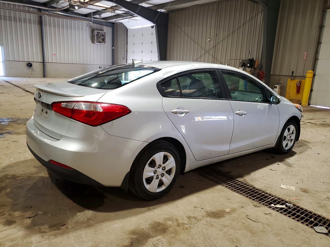 2016 Kia Forte Lx - Фото 3
