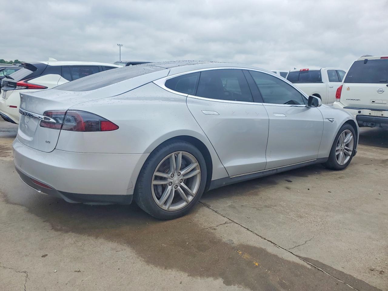 2013 Tesla Model S - Image 3