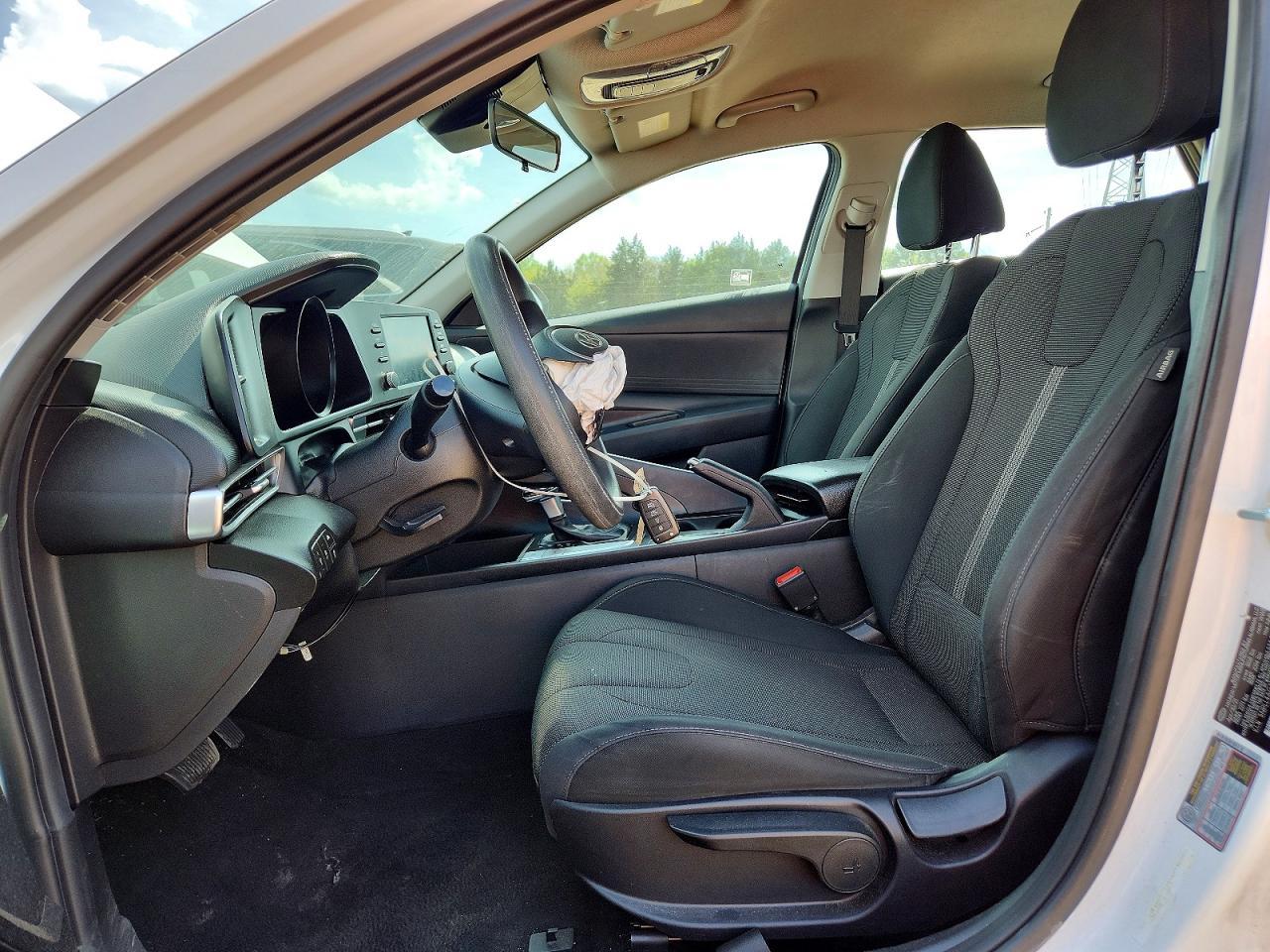 2021 Hyundai Elantra Se - Image 7