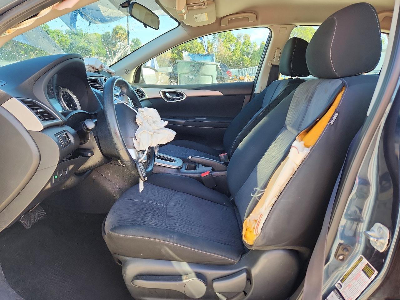 2015 Nissan Sentra S - Фото 7