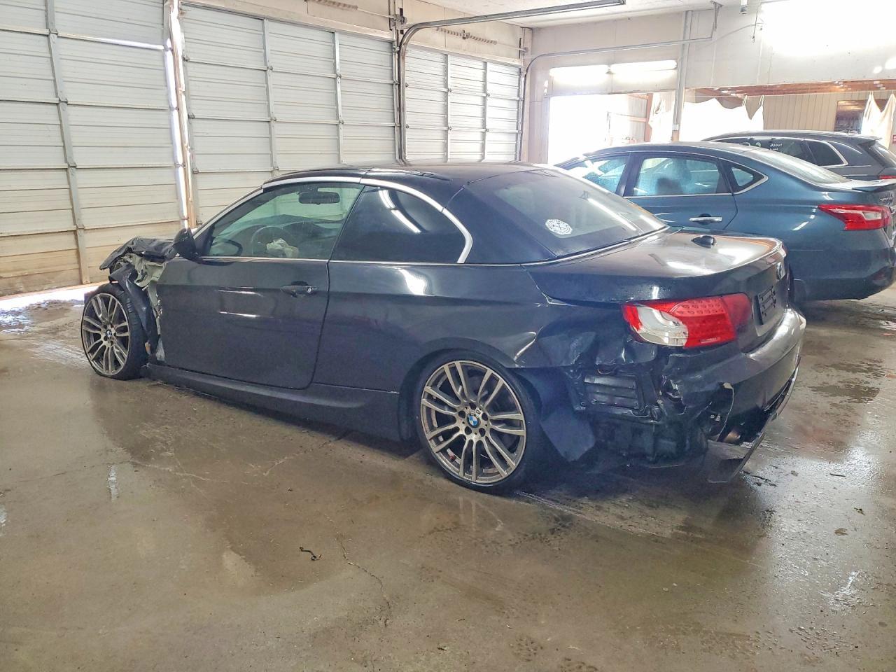 2011 BMW 335 I - Image 2