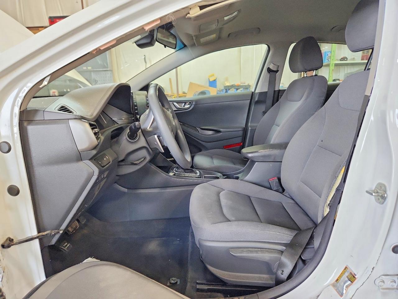 2020 Hyundai Ioniq Hybrid Se - Image 7