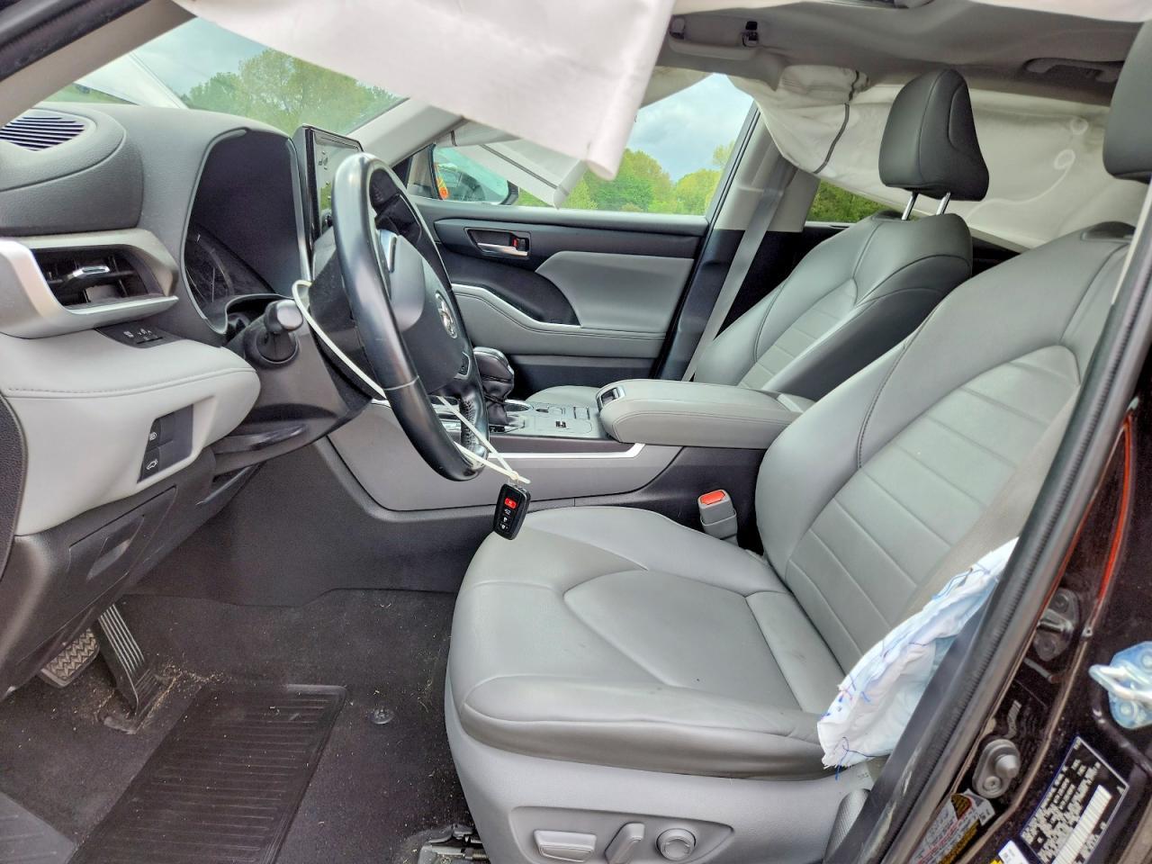 2021 Toyota Highlander Xle - Image 7