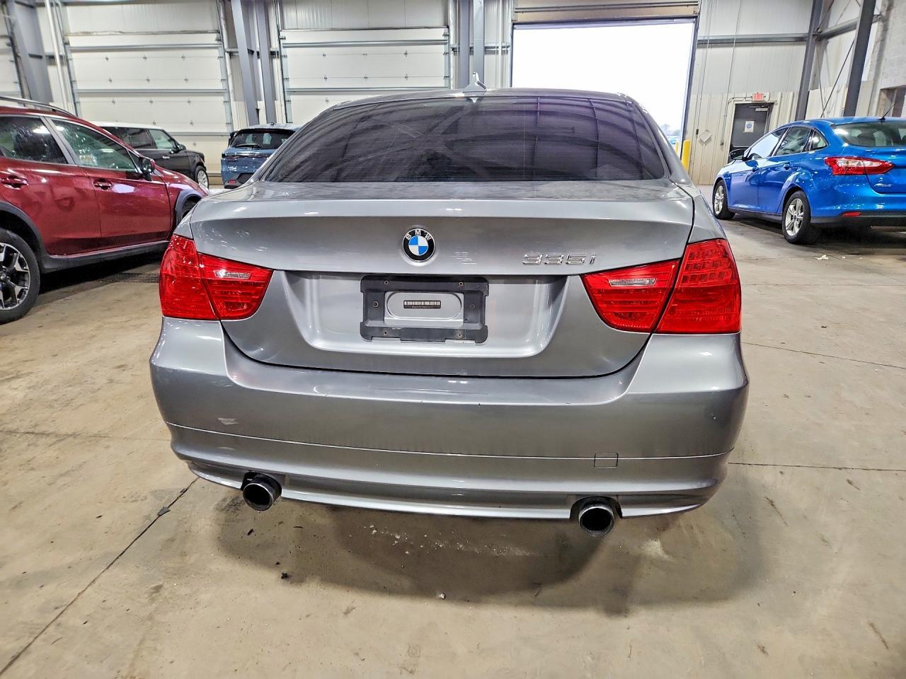 2011 BMW 335 I - Фото 6