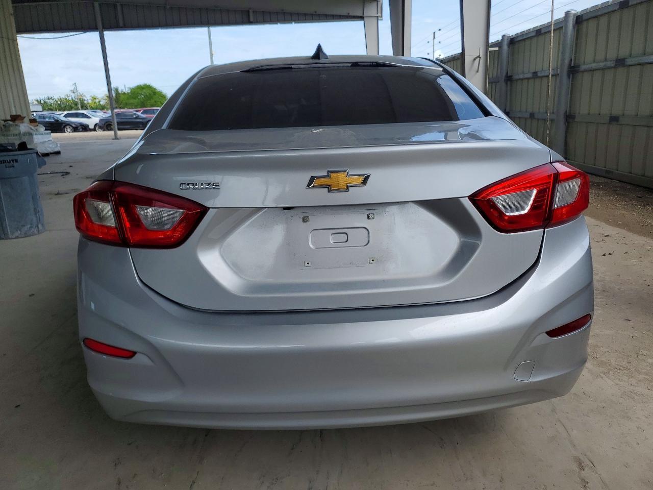 2019 Chevrolet Cruze Ls - Фото 6
