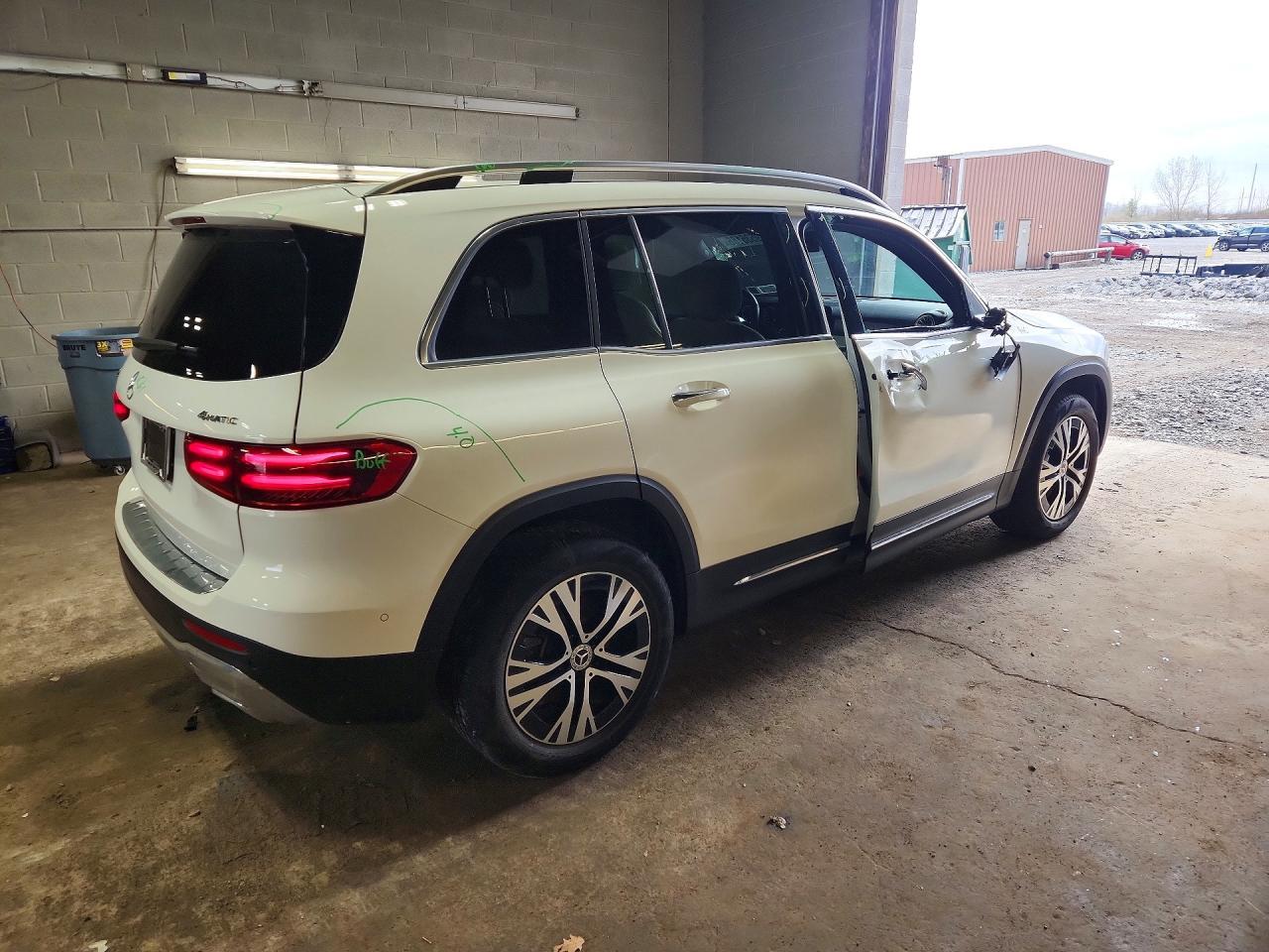 2024 Mercedes-Benz Glb 250 4Matic - Image 3