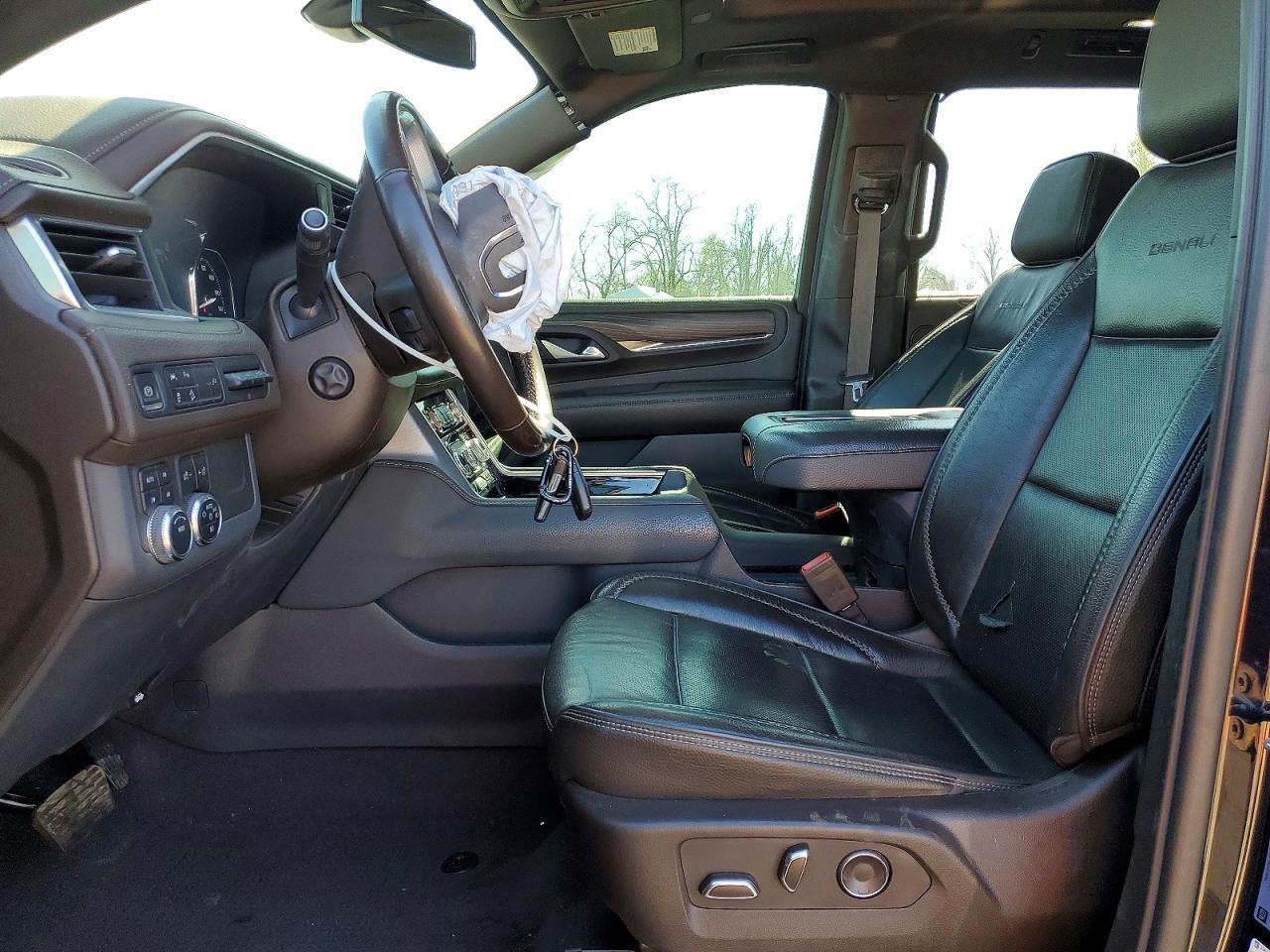 2021 GMC Yukon Denali - Image 7