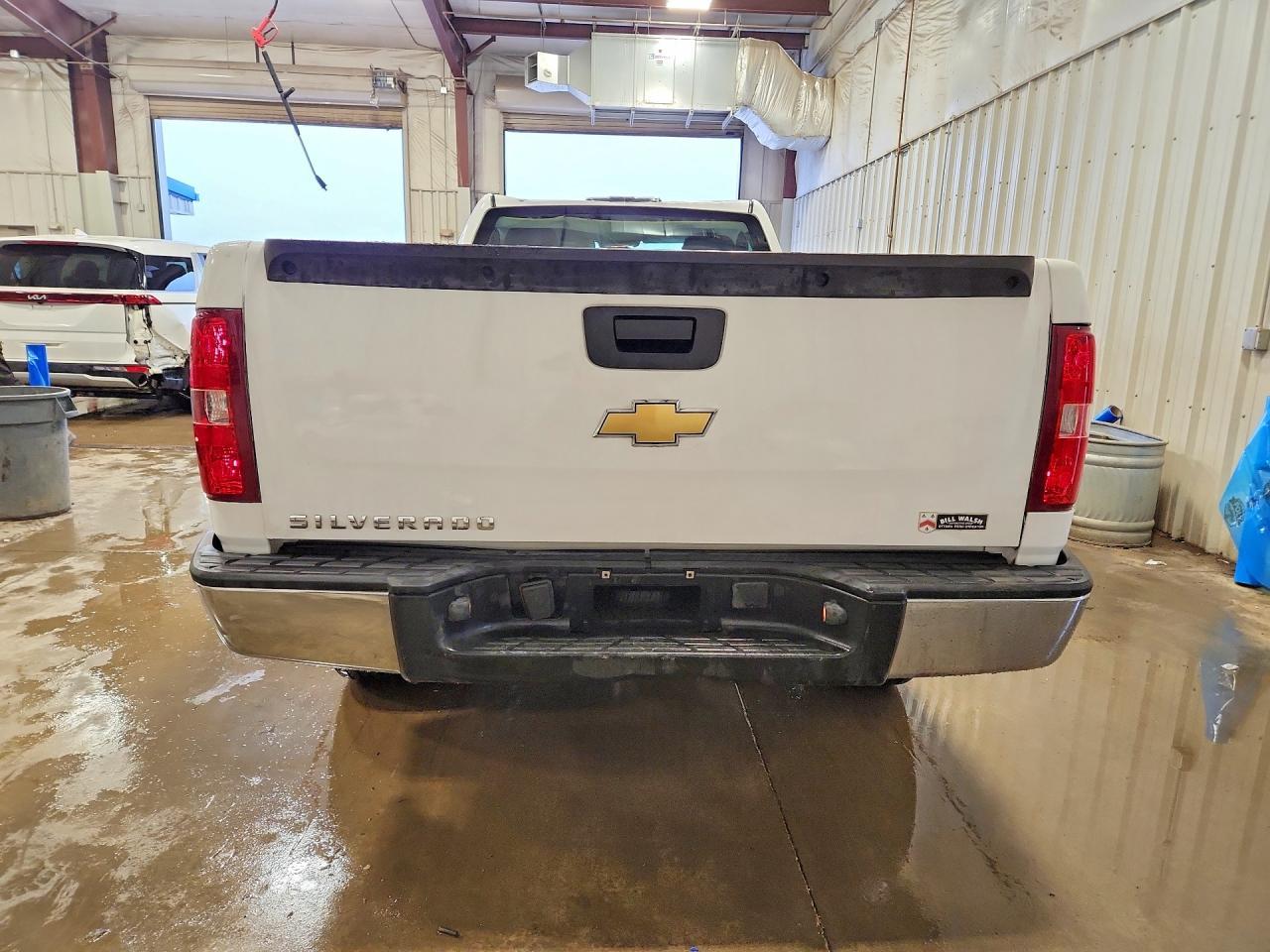 2009 Chevrolet Silverado C1500 - Image 6
