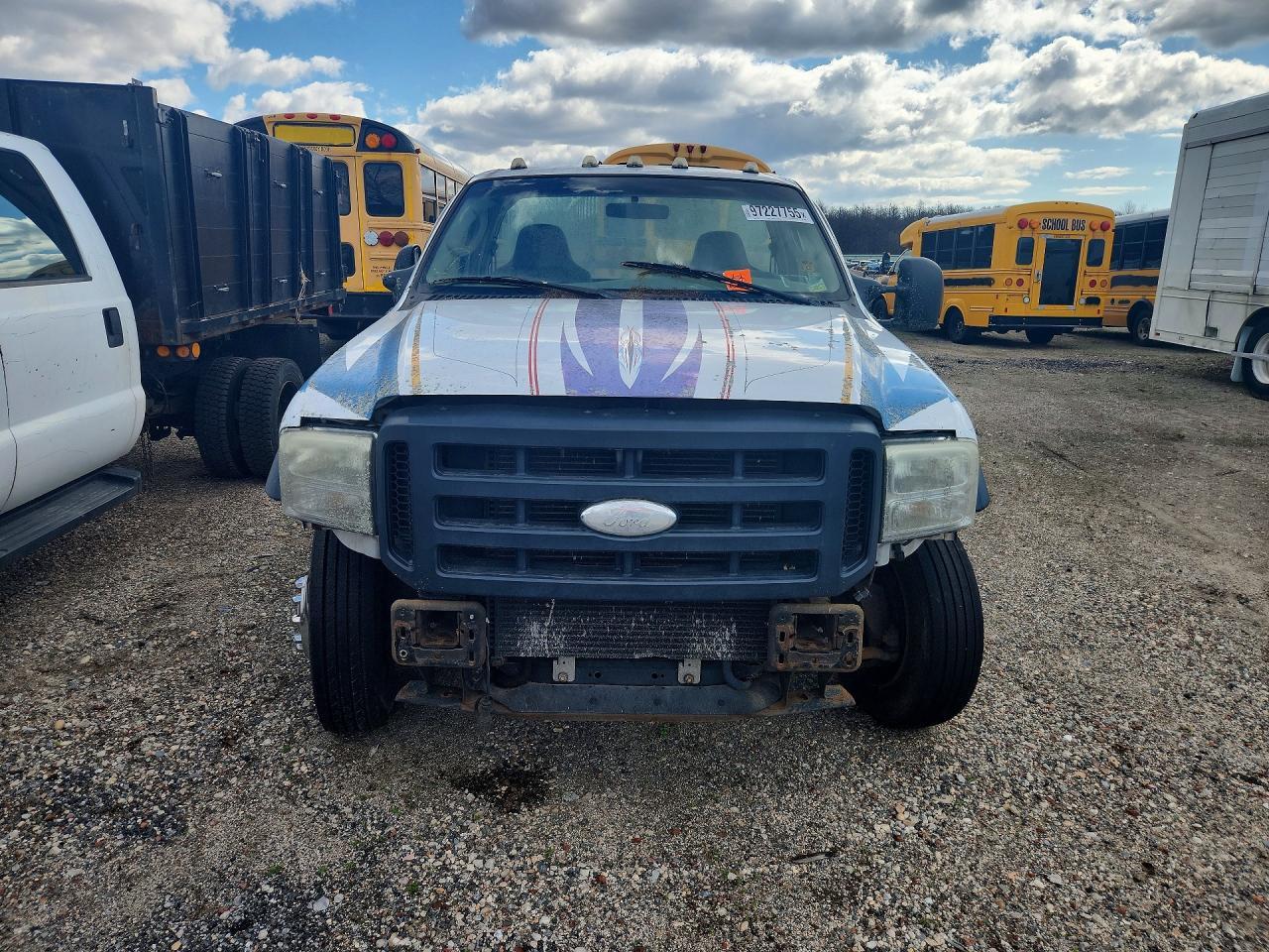 2007 Ford F550 Super Duty Truck Cab And Chassis - Фото 5