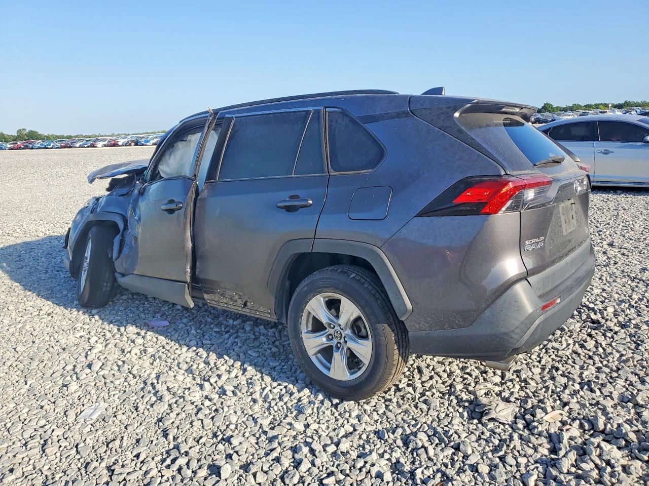 2021 Toyota Rav4 Xle - Фото 2