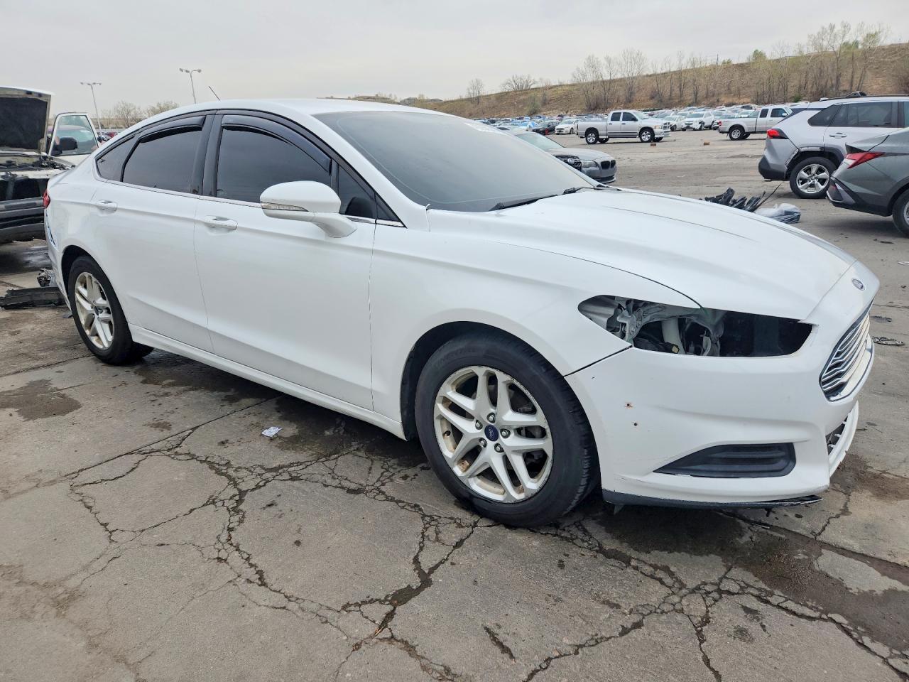 2016 Ford Fusion Se - Фото 4
