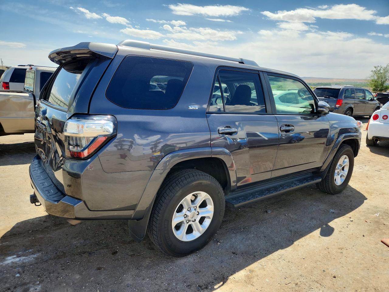 2018 Toyota 4Runner Sr5 Premium - Image 3