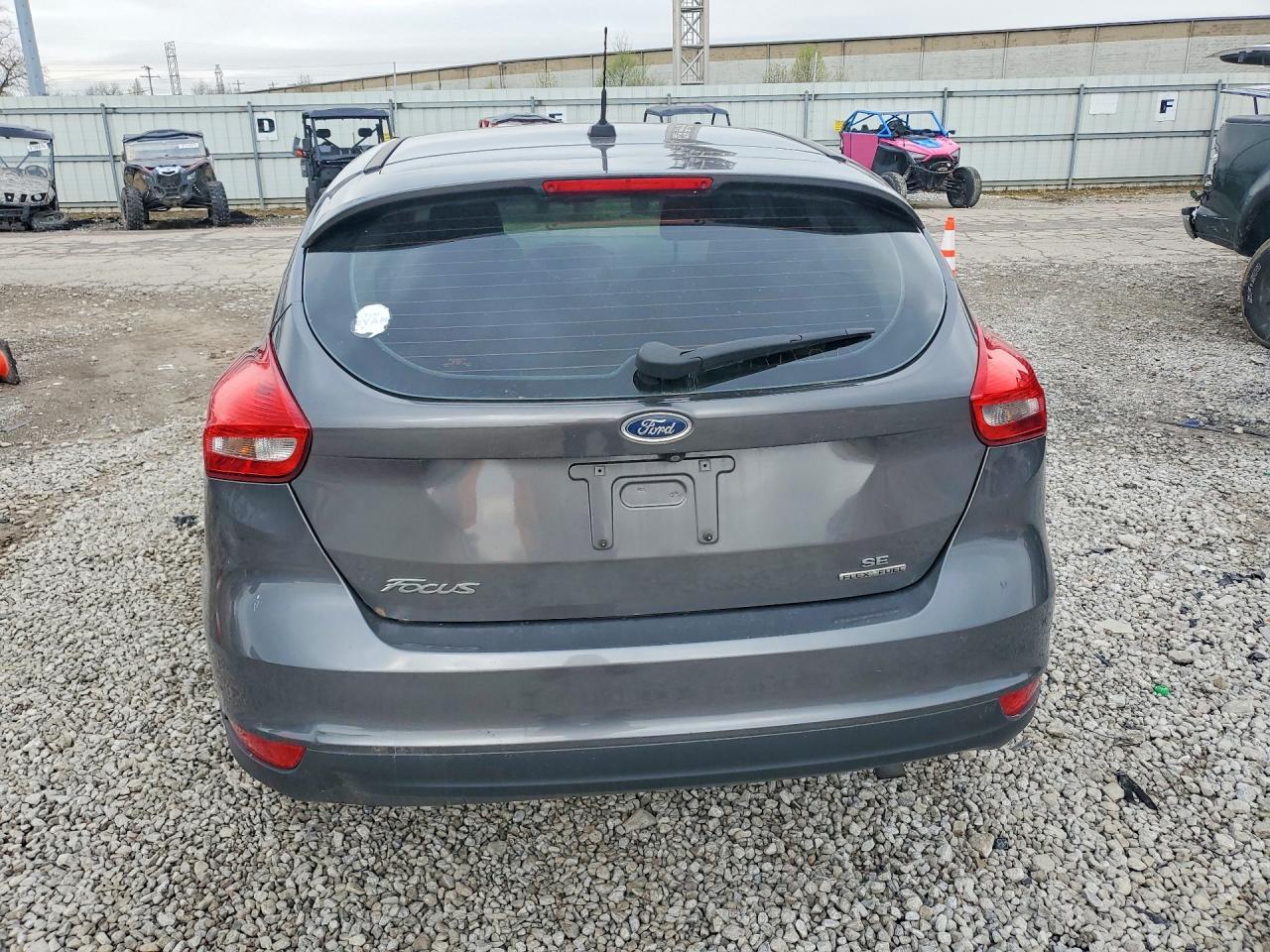 2015 Ford Focus Se - Фото 6