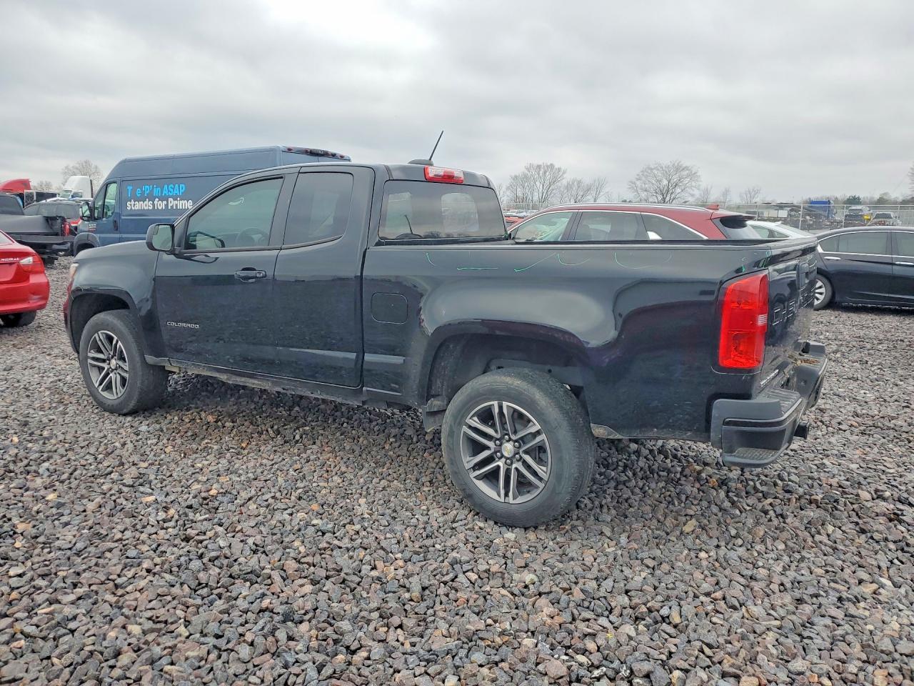 2021 Chevrolet Colorado - Фото 2