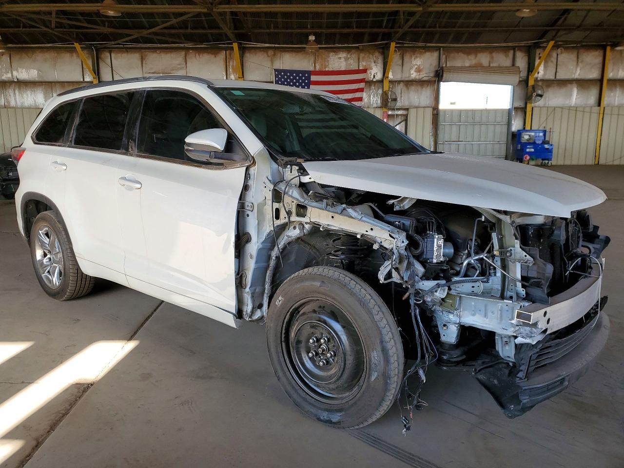 2015 Toyota Highlander Limited - Image 4