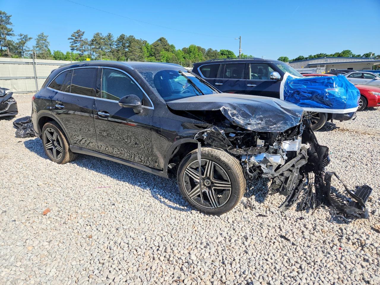 2026 Mercedes-Benz Glc 300 - Image 4