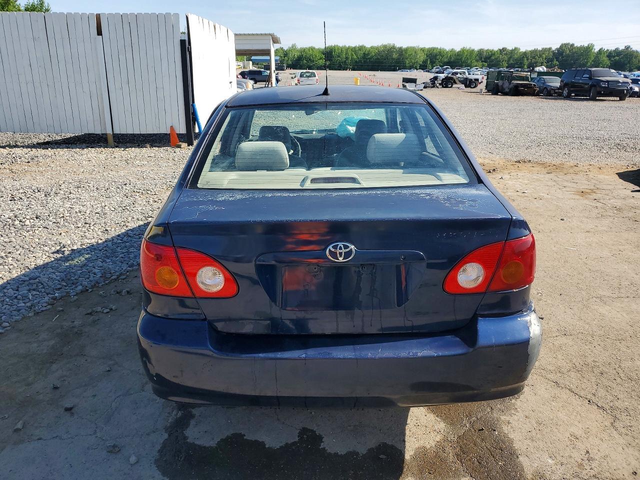 2004 Toyota Corolla Le - Image 6