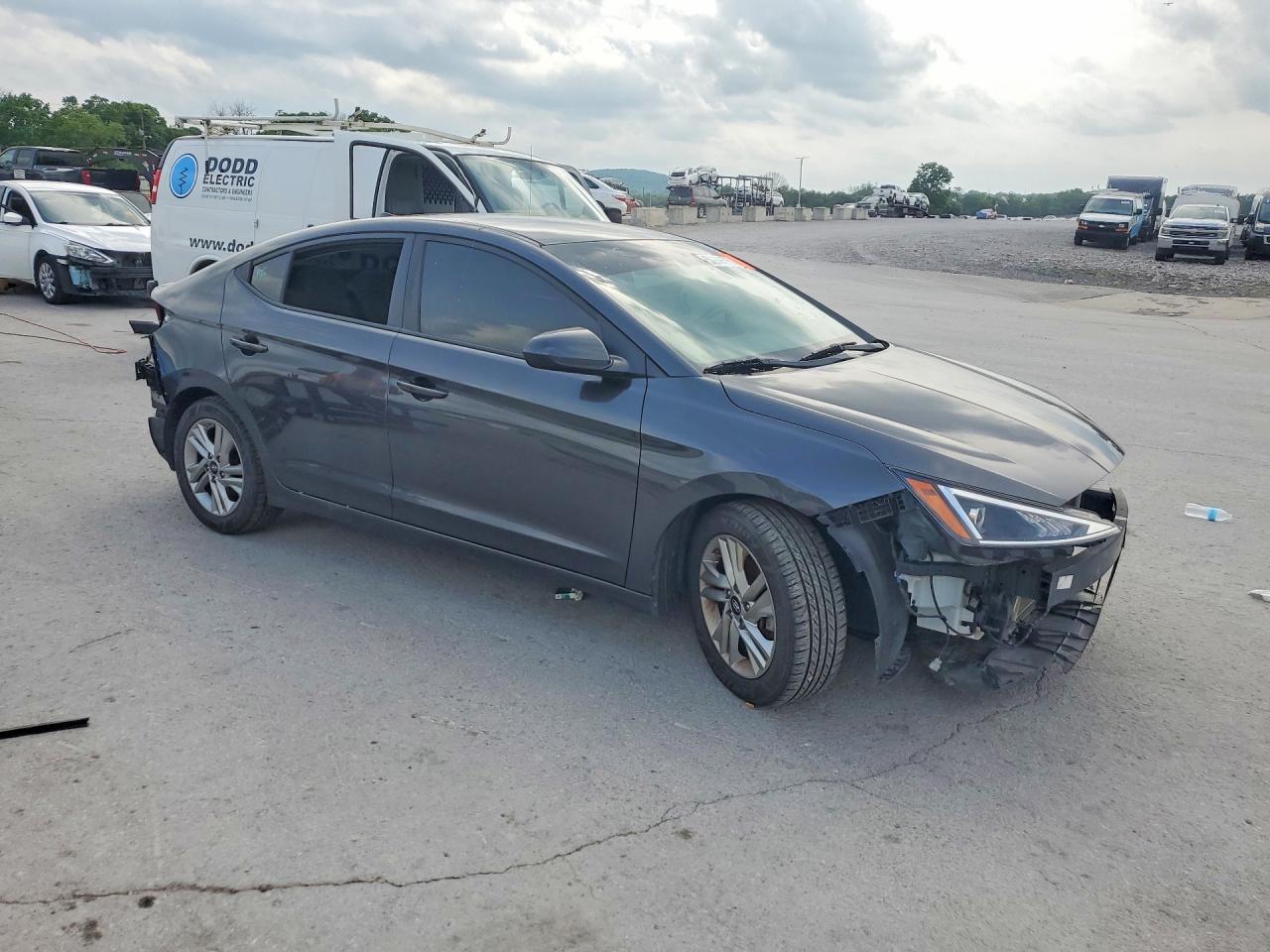2020 Hyundai Elantra Sel - Image 4