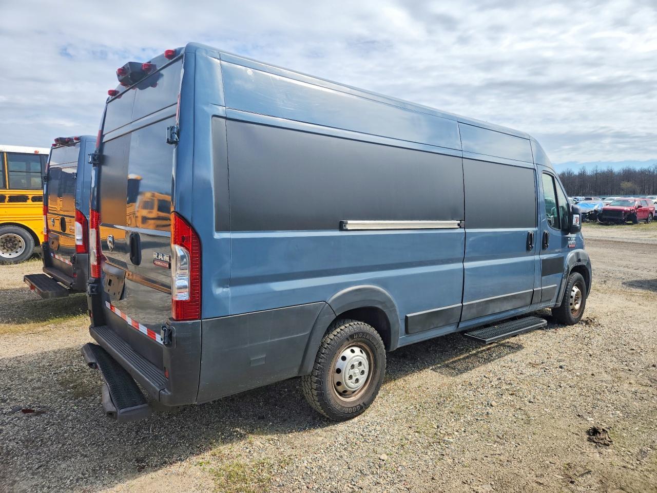 2019 Ram Promaster 3500 Delivery Van - Фото 3