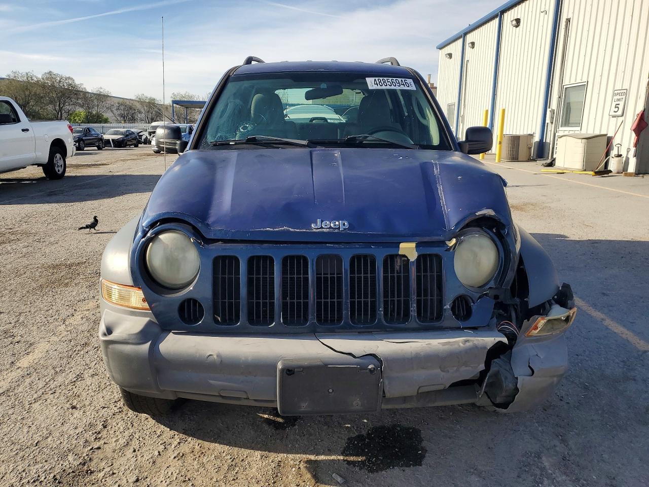2005 Jeep Liberty Sport - Image 5