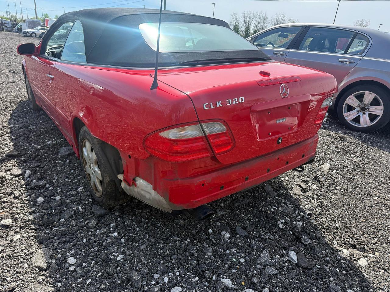 2000 Mercedes-Benz Clk 320 - Image 3
